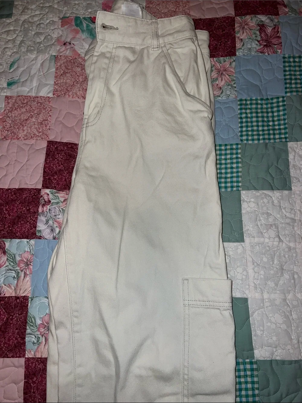 H&M Cream Cargo Pants with Side Pockets - Picture 4 of 5